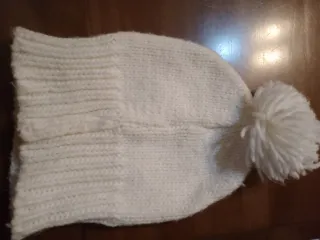 Cappello bambina con pompon