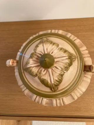 Vaso con coperchio porcellana Capodimonte