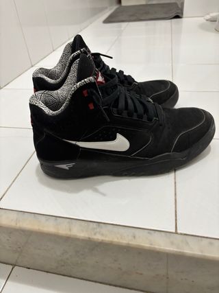 Nike Air Flight Lite Mid Scarpe Uomo.