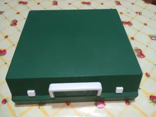 Máquina de escribir Olympia Traveller Deluxe