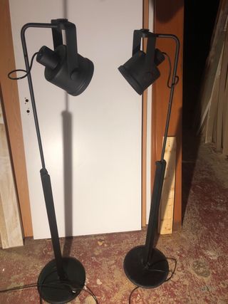 2 Lámparas de Pie Vintage Negras