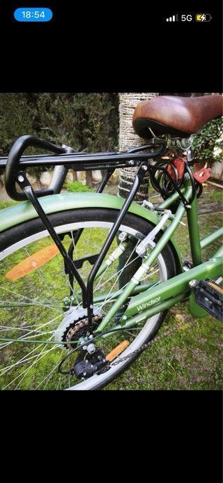 Bicicleta de paseo verde