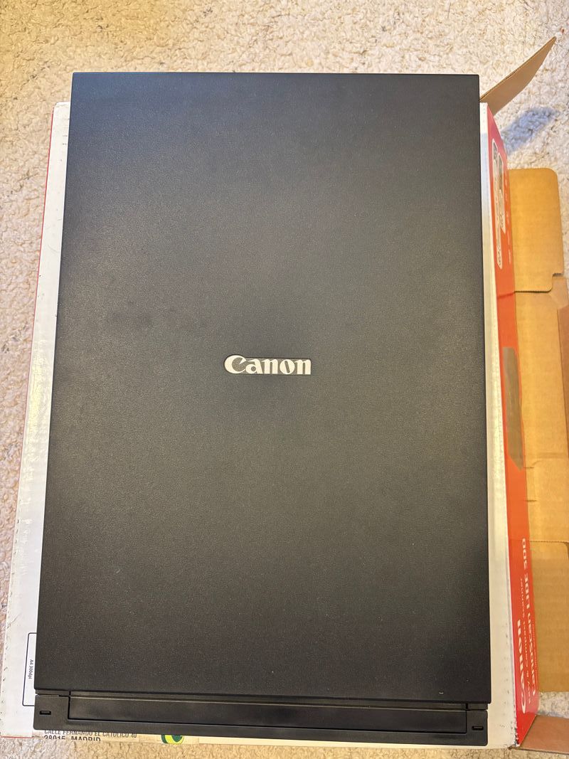 Escáner compacto Canon CanoScan LiDE 300