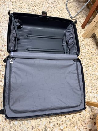 Maleta Rígida con Neceser Samsonite 4 Ruedas