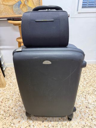 Maleta Rígida con Neceser Samsonite 4 Ruedas