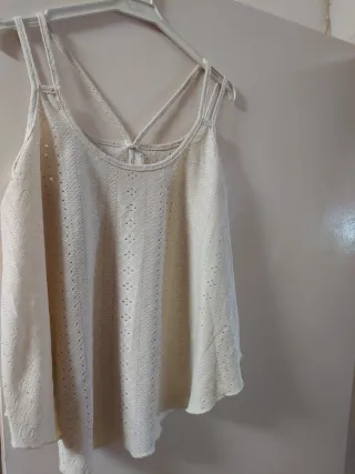 Camiseta Shein tirantes encaje