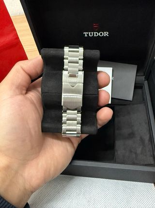 Reloj Tudor Rotor Negro y Plateado