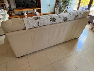 Sofá de piel beige 3 plazas