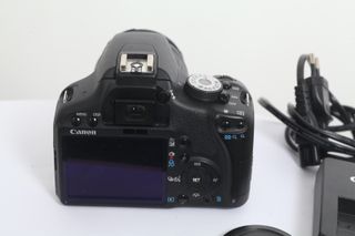 Cámara Canon EOS 500D DSLR + Lente 18-55mm