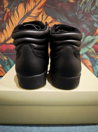 Scarpe Reebok High Top Nere