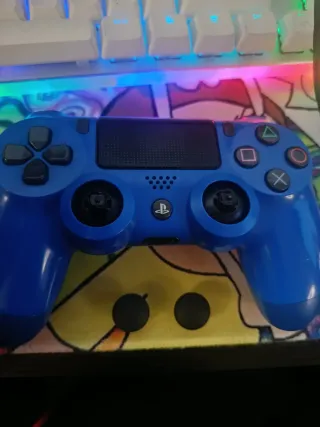 Mando PS4 con Hall Effect y tapas intercambiables