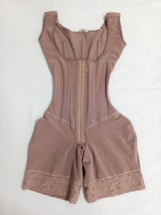 Faja reloj de arena con varillas