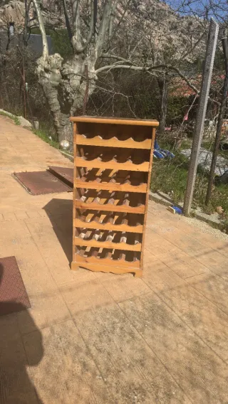 Botellero de madera modular