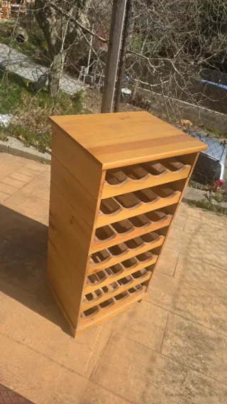 Botellero de madera modular