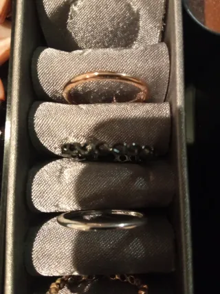 Juego 4 Anillos Dorados y Plateados