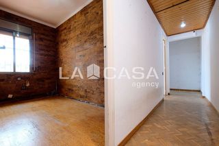 Piso en venta en Vilapicina i la Torre Llobeta en Barcelona