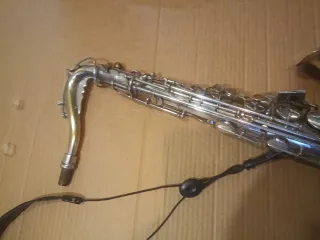 Saxofón Constellation Antiguo