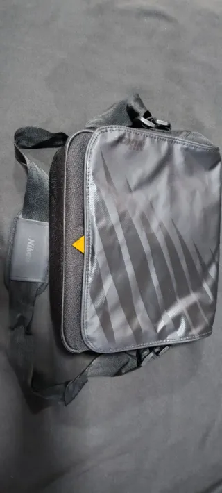 Borsa per fotocamera Nikon nera