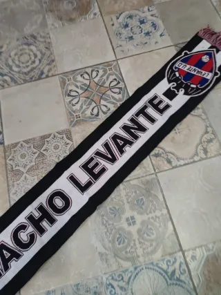 3x2 Bufanda Levante U.D. Negra y Blanca