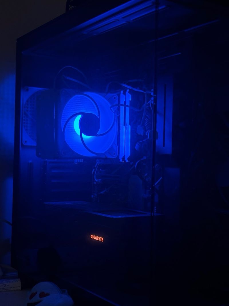 PC Intel Core i5 12th Gen Usado afbeelding 8