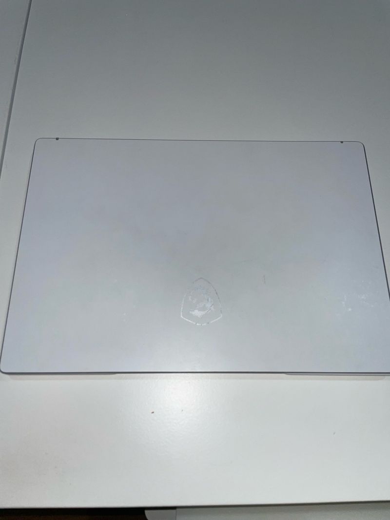 Portátil MSI Prestige 14 A10RB Blanco afbeelding 2
