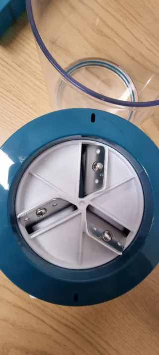 MANBA Picadora manual de hielo + cubitera (MA1008)