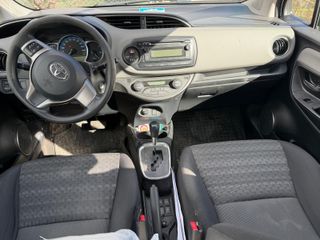 Toyota Yaris 2016