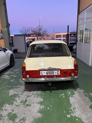 MG AUSTIN DE LUXE 1974 1300 HISTÓRICO