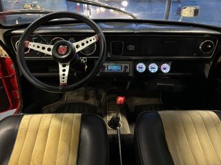 MG AUSTIN DE LUXE 1974 1300 HISTÓRICO