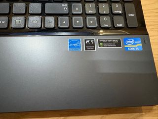 Portatile Samsung Notebook NP300E5C grigio e nero