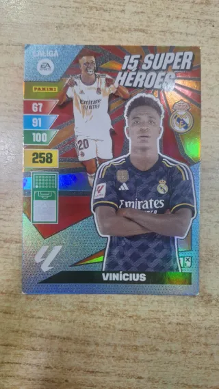 Cromo Vinicius 15 Super Heroes 23-24