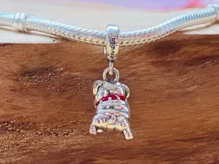 Charm Colgante | Bulldog Francés collar rojo