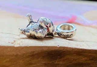 Charm Colgante | Bulldog Francés collar rojo