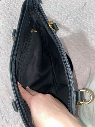 Bolso amplio negro y gris