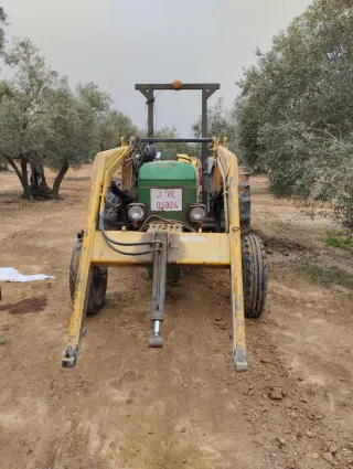 Tractor John Deere 2035 con pala  Serie 90