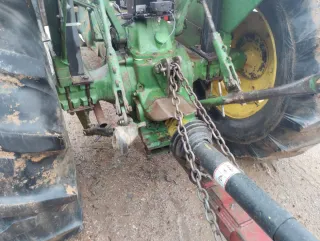 Tractor John Deere 2035 con pala  Serie 90