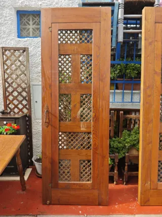 Puerta Marroquí con Celosía y Contraventana
