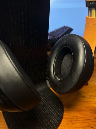 Beats Studio 3 Negros Dorados