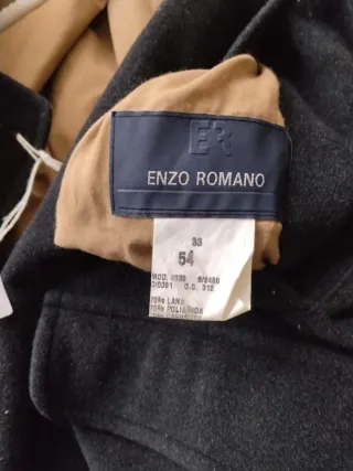 Abrigo Enzo Romano Negro y Beige