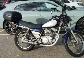 Motocicleta Yamaha sr classic 250 Azul