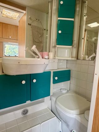 Caravana Dethleffs 4 plazas