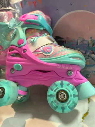 Patines 4 Ruedas Niña Luces Nuevos + protecciones