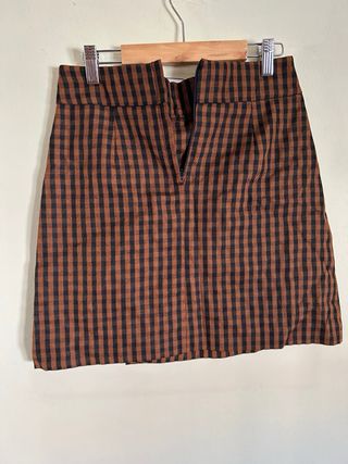 Falda marrón cuadros con cinturón