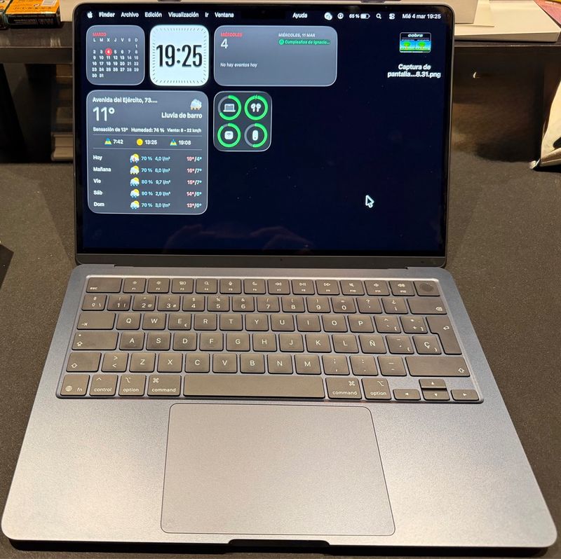 MacBook Air 13 M4 16GB 256GB Medianoche