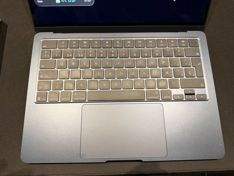 MacBook Air 13 M4 16GB 256GB Medianoche afbeelding 3
