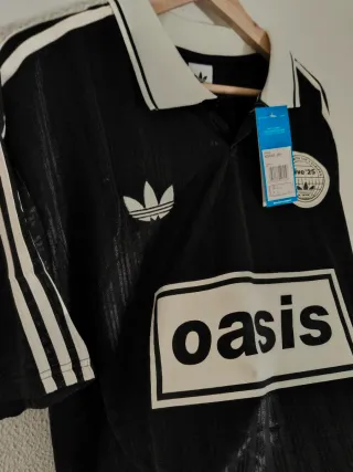 Camiseta Oasis
