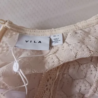 Blusa VILA encaje beige nueva
