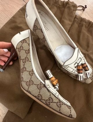 Zapatos Gucci Beige y Blanco