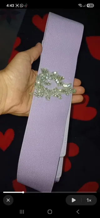 Conjunto Tiara, Collar y Pendientes Morados