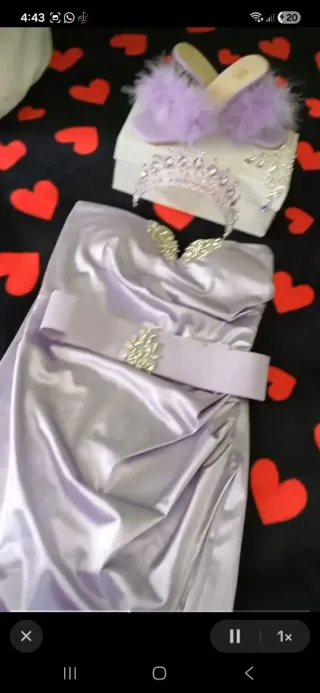 Conjunto Tiara, Collar y Pendientes Morados